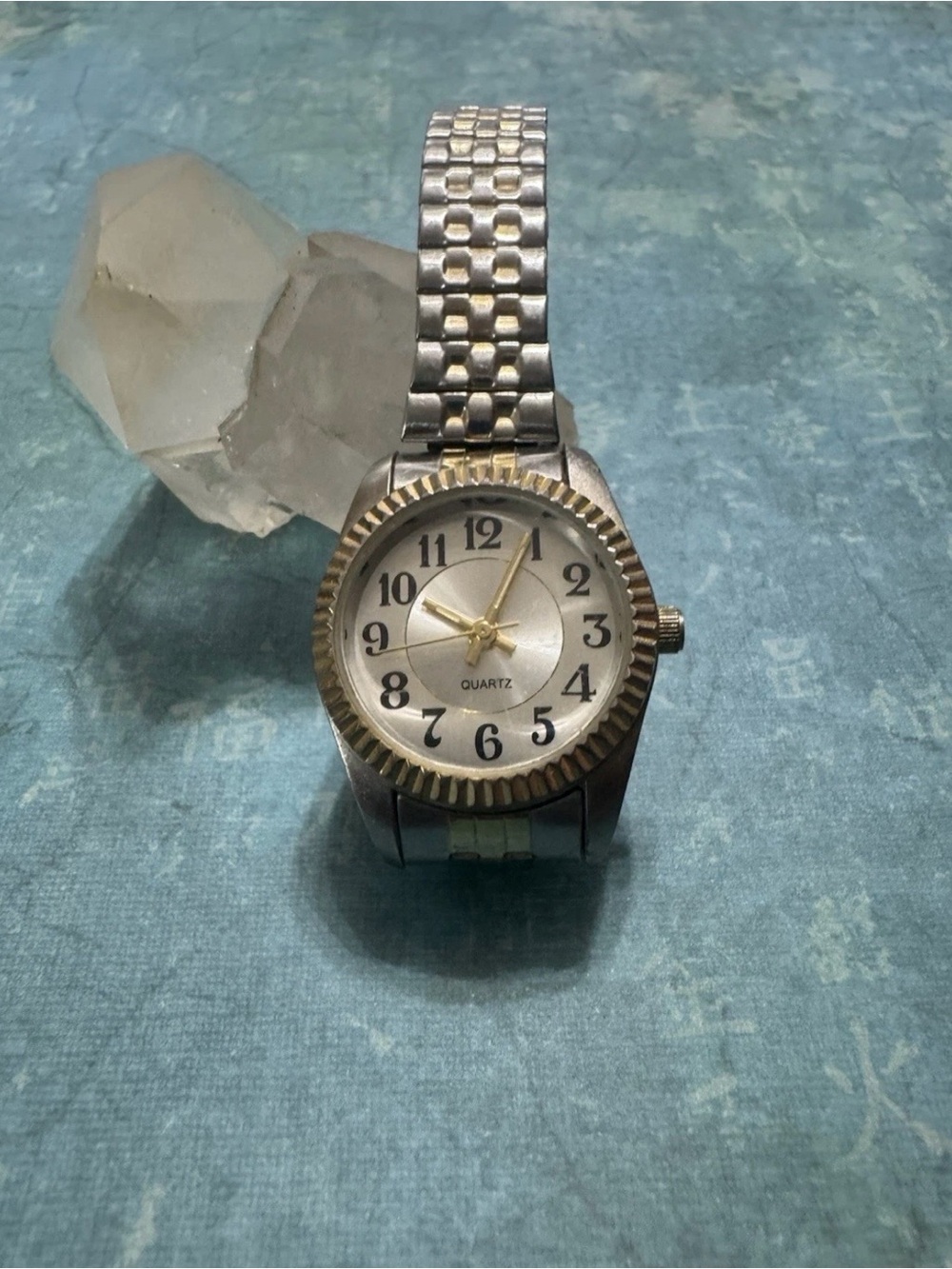 VINTAGE M Z BERGER LADIES TWO TONE STRETCH BAND WATCH